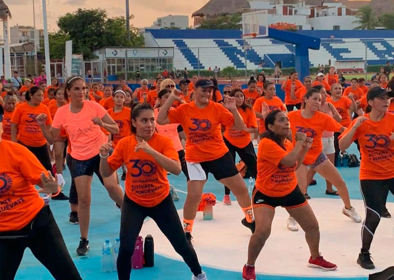 Solidarenses conmemoran Día Naranja bailando contra la violencia