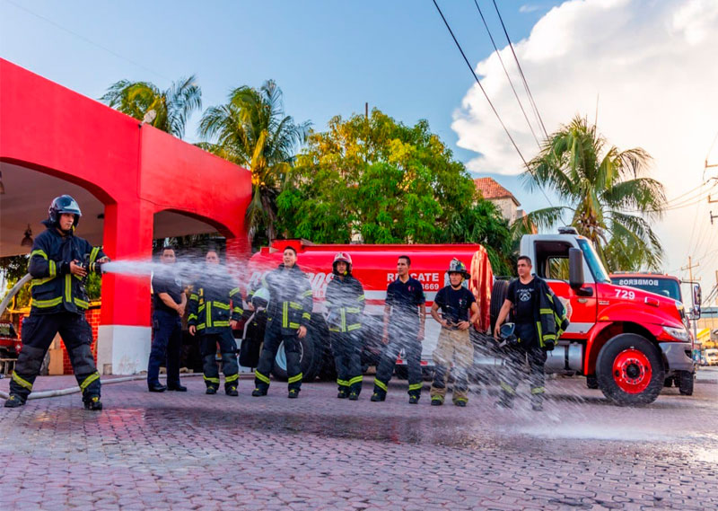 Invitan a bomberos a participar en competencia en Veracruz