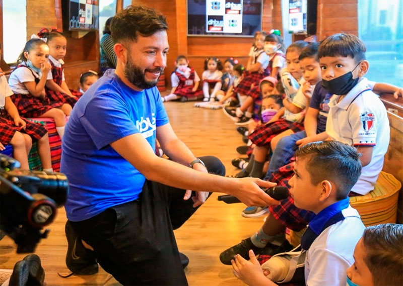 Inicia programa DHBUS en primaria de Solidaridad