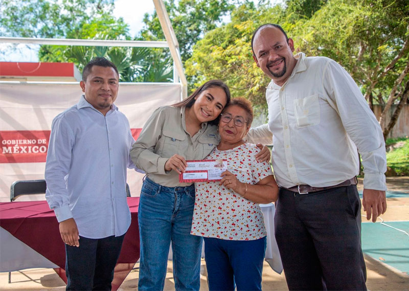 Atestigua Mary Hernández entrega de tarjetas de programa “Producción para el Bienestar”