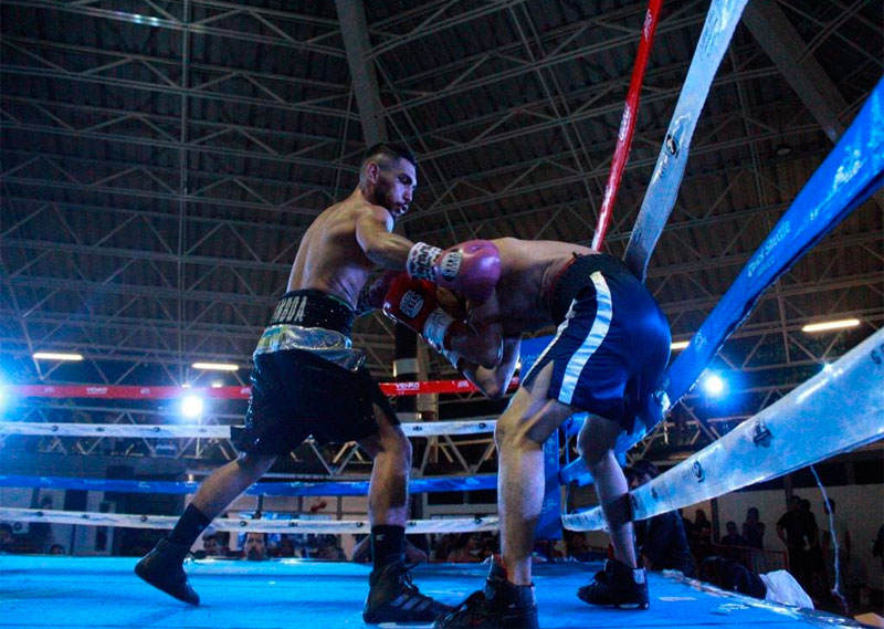 Rotundo éxito en la función de box en Playa del Carmen