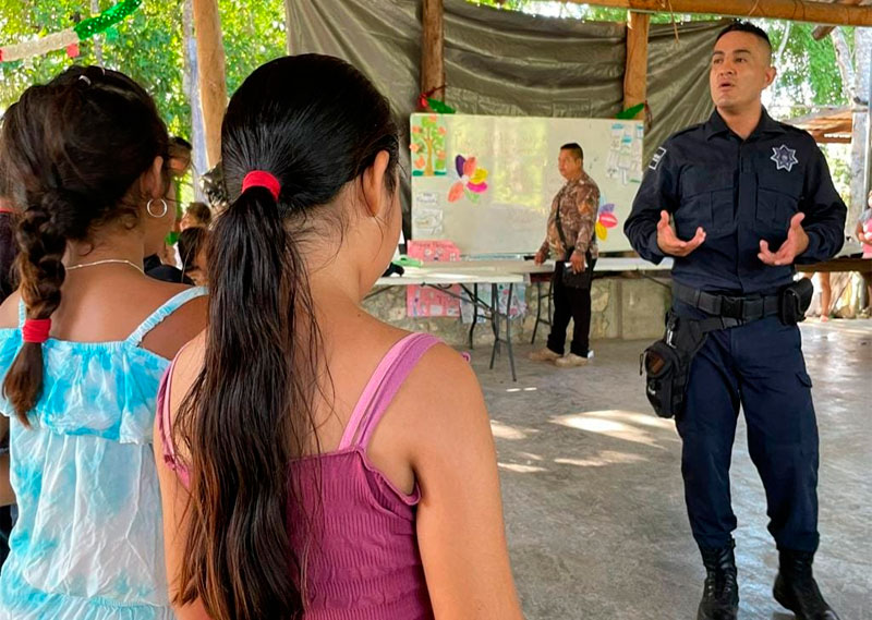 Policías Municipales llevan talleres de defensa personal y primeros auxilios a colonias y localidades