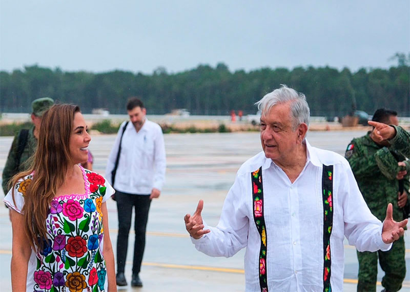 Mara Lezama acompaña a López Obrador a supervisar avances de aeropuerto y Tren Maya en Quintana Roo