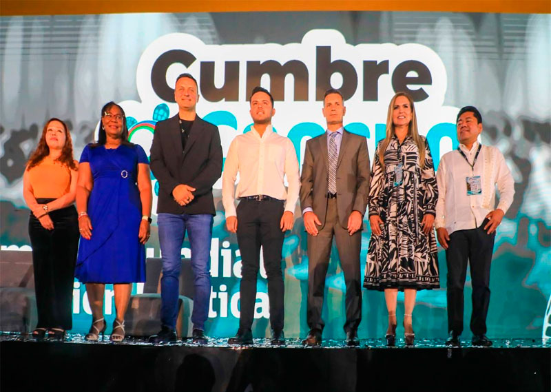 Lili Campos presente en la Cumbre Mundial de Comunicación Política