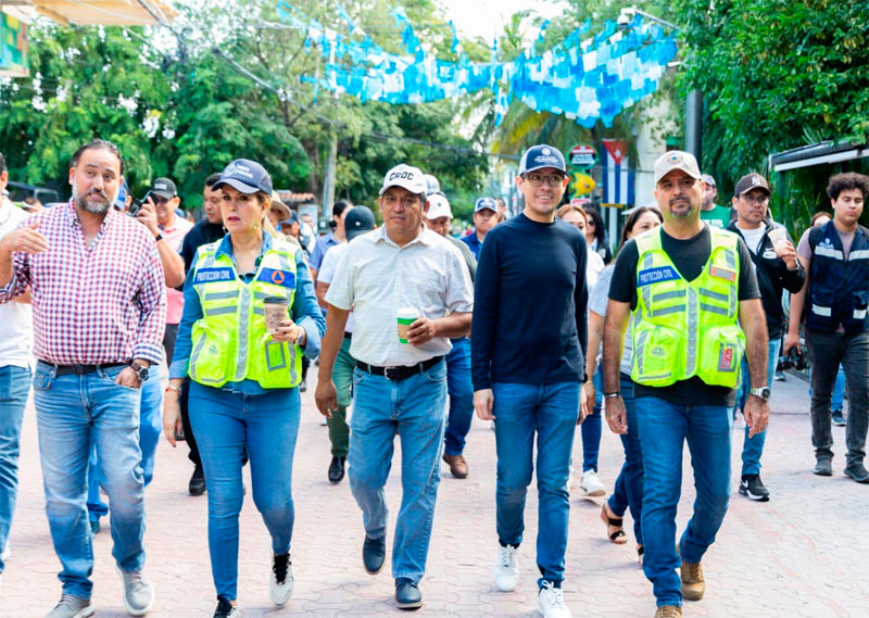 Lili Campos encabezó recorrido por la 5ª Avenida para evaluar mejoras