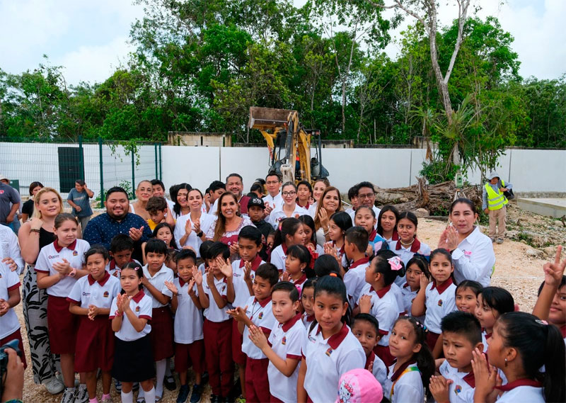 Inicia Mara Lezama construcción de domo en Primaria “Ermilo Abreu Gómez” en Benito Juárez para bienestar de alumnas y alumnos