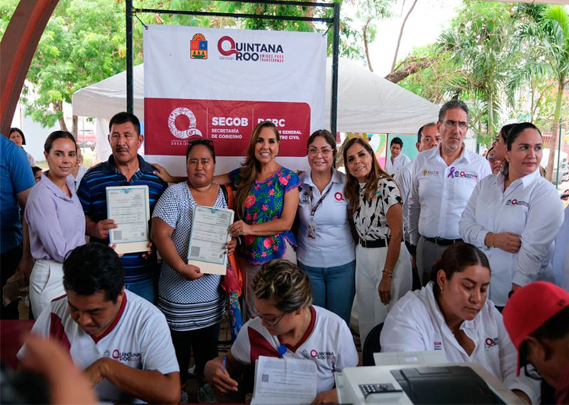 Fortalece Mara Lezama bienestar social y jurídico a las y los habitantes de la Sm. 94 de Cancún